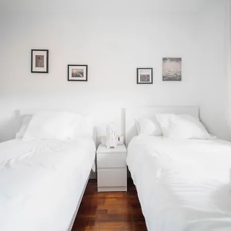 Cimadevilla Iv Apartment